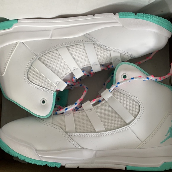 Jordan max aura, white/aurora green - Picture 2 of 2
